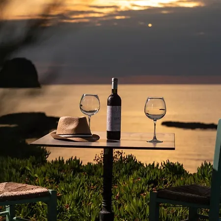 Domus Litus * Milos Island